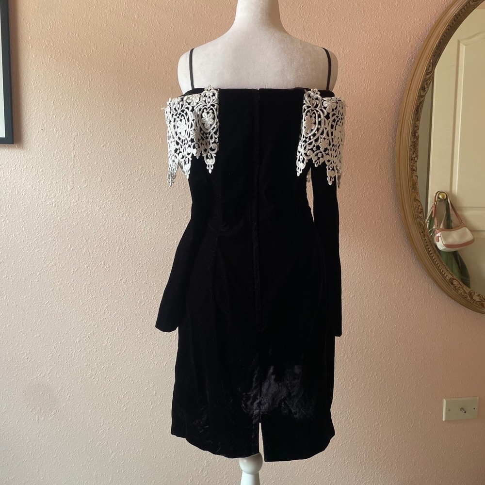Vintage 80s / 90s Velvet Off the Shoulder Lace Cocktail Dress - Picture 4 of 6